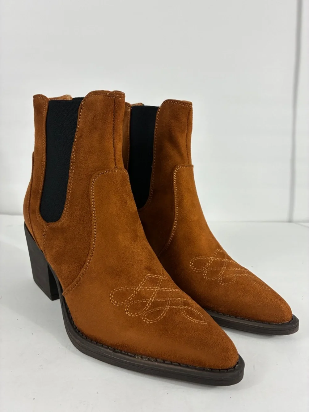 Western Embroidered Suede Boots NEW 4 Chelsea Ankle Block heel Chestnut Brown
